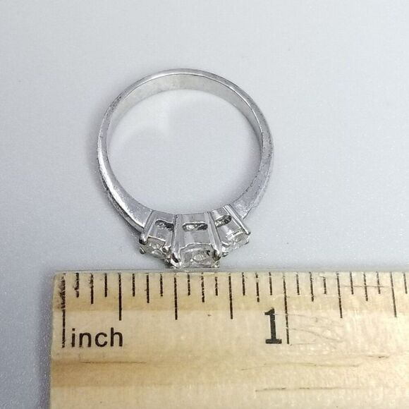 Vintage Classic Three Stone Rhinestone Ring, Size 8.5 Silver Tone Band, Estate - Picture 3 of 6